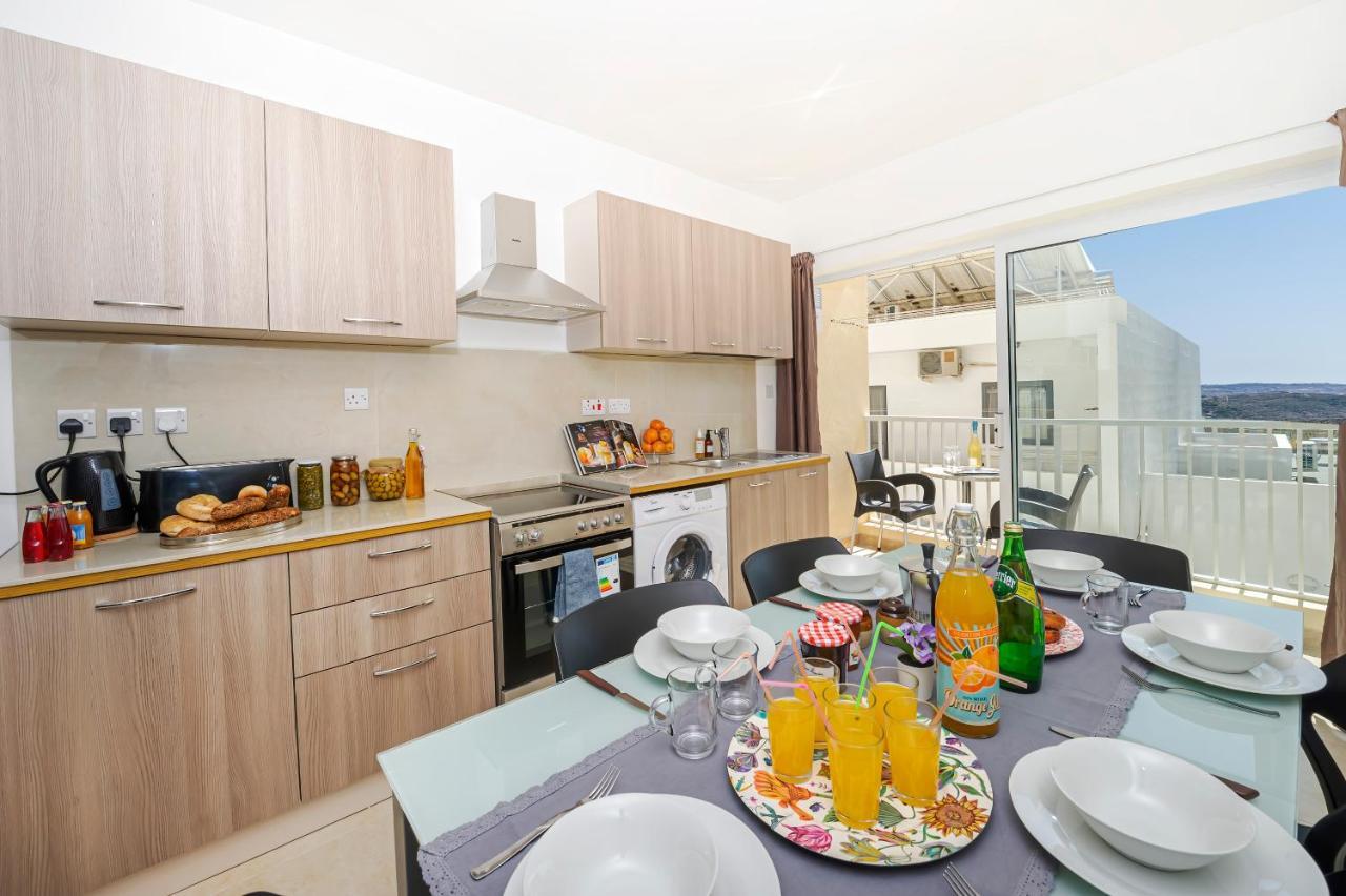 Summer Breeze Comfort Sunny Apartments Close To The Sandy Beaches - By Getawaysmalta Mellieħa Екстериор снимка