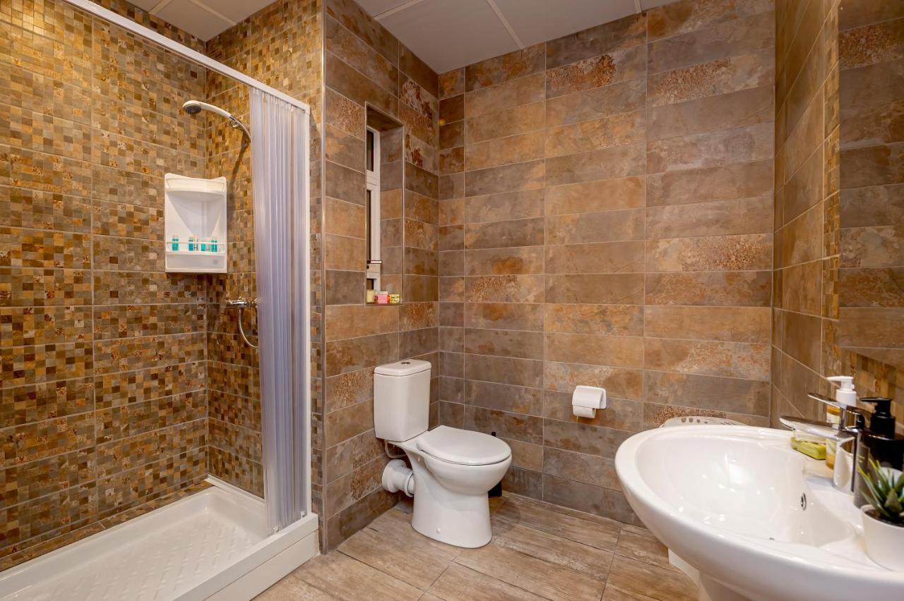 Summer Breeze Comfort Sunny Apartments Close To The Sandy Beaches - By Getawaysmalta Mellieħa Екстериор снимка