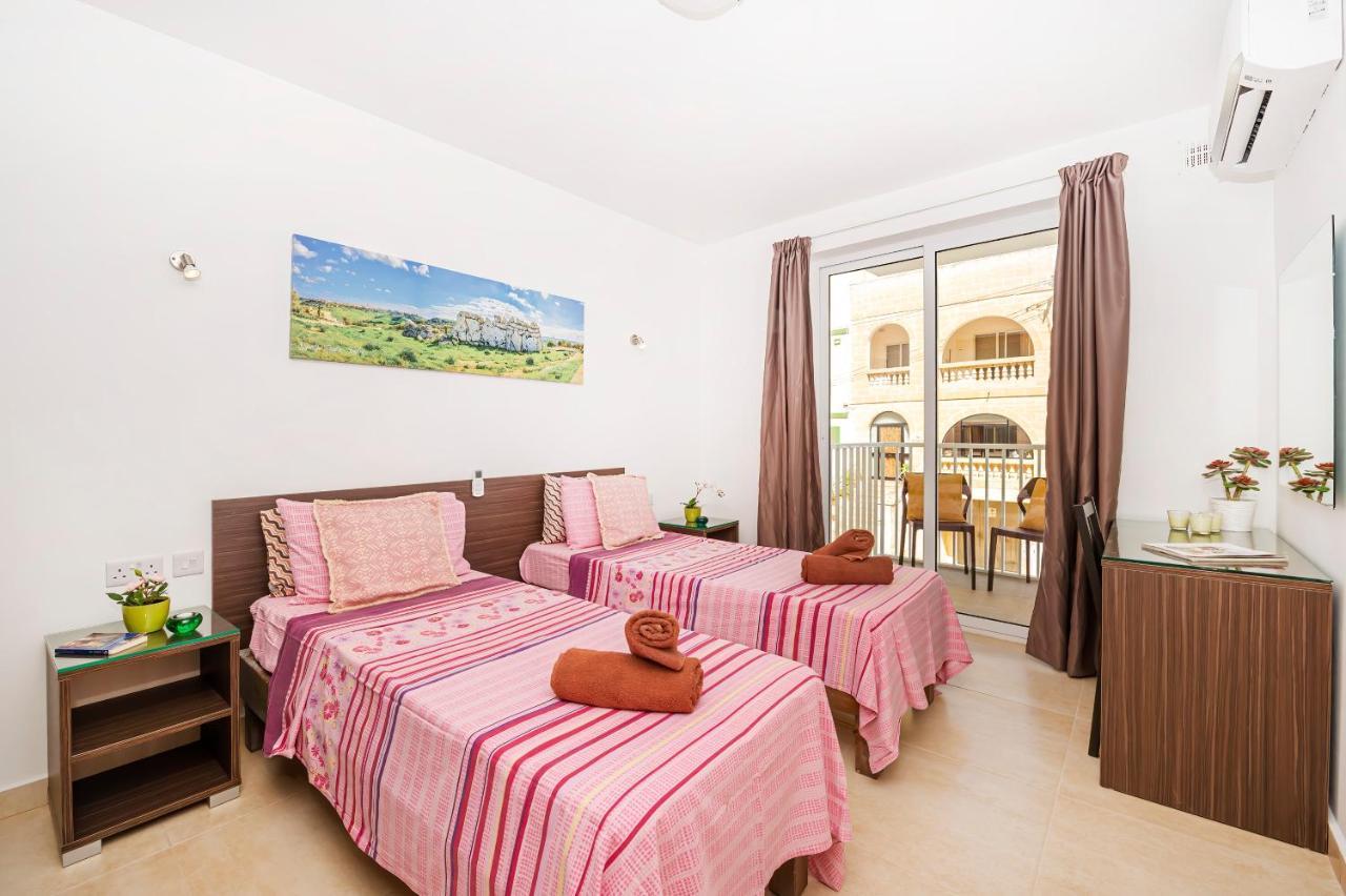 Summer Breeze Comfort Sunny Apartments Close To The Sandy Beaches - By Getawaysmalta Mellieħa Екстериор снимка